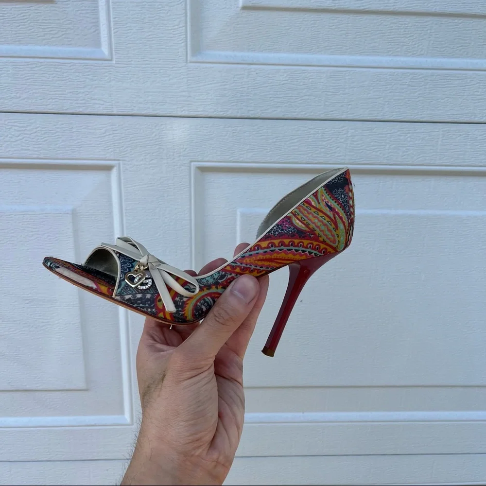 AMAZING GUESS BY MARCIANO HIGH HEELS - Picture 9 of 11